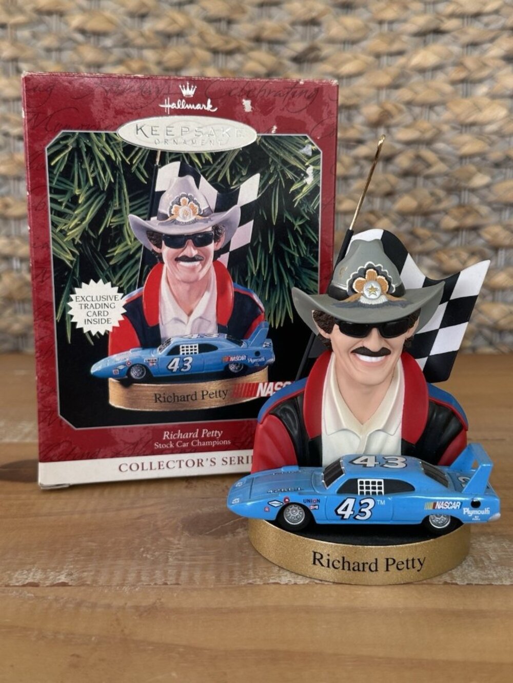 Hallmark NASCAR Richard Petty #43 Keepsake Ornament 1998 See Description